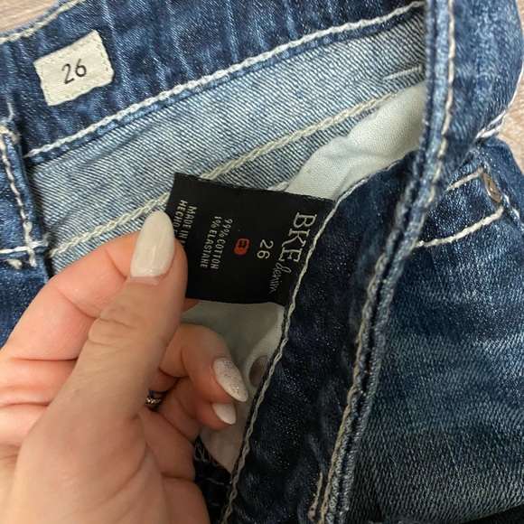 Buckle distressed jean shorts! - Picture 4 of 4